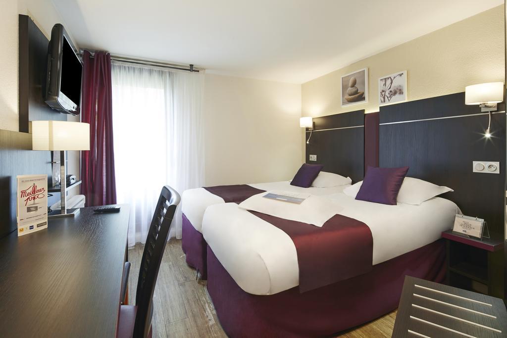 Kyriad Hotel Meaux Exterior photo