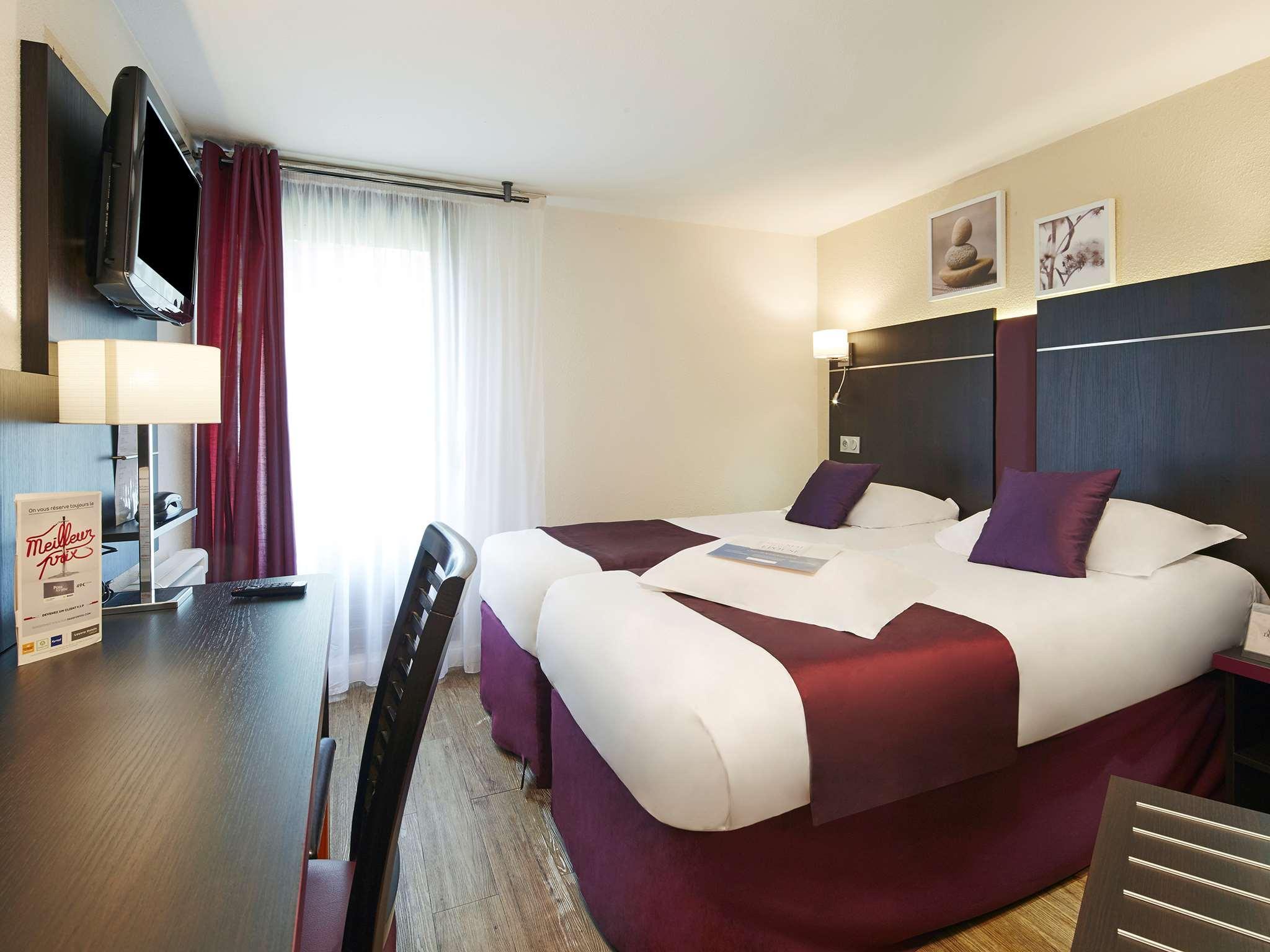 Kyriad Hotel Meaux Exterior photo